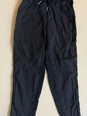 lululemon athletica studio pants in black size 2